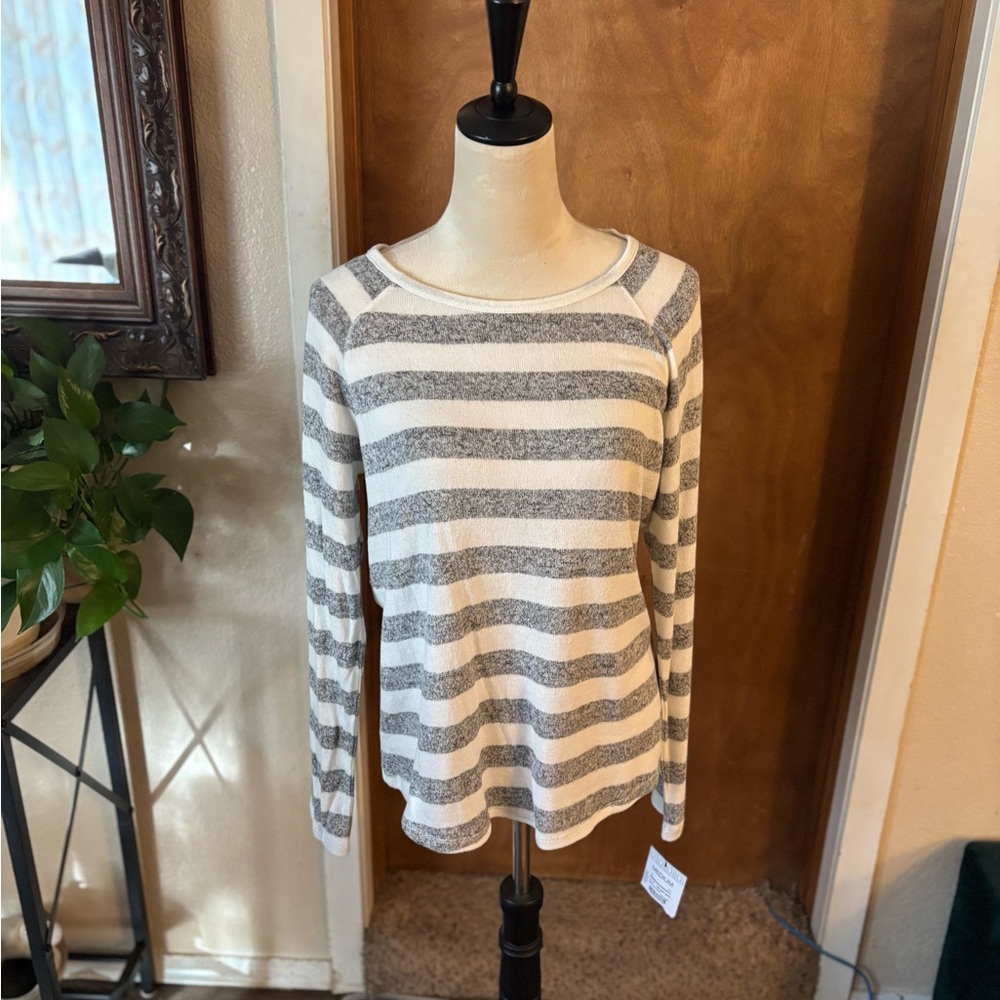 Women’s long sleeve striped shirt, size medium.